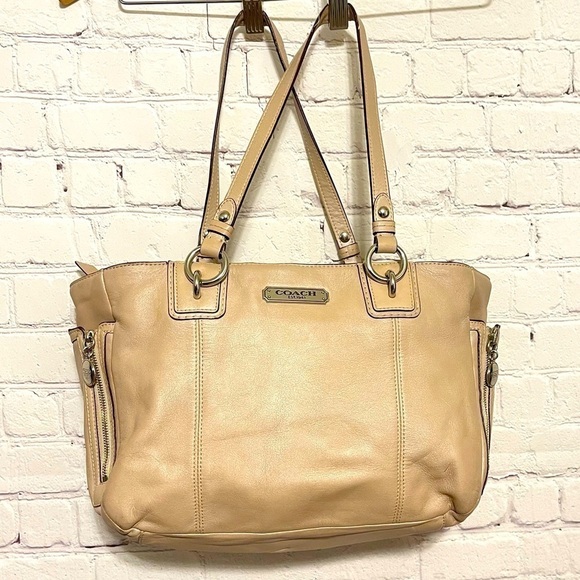 Coach F19252 Leather Shimmer Shoulder Handbag Purse- EUC - Picture 1 of 13